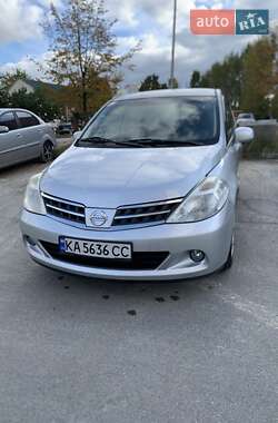 Хетчбек Nissan TIIDA 2010 в Києві