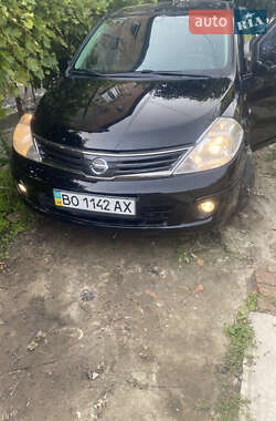 Седан Nissan TIIDA 2011 в Львове