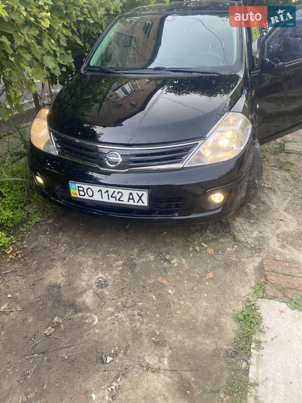 Nissan TIIDA 2011 Nissan TIIDA 2011