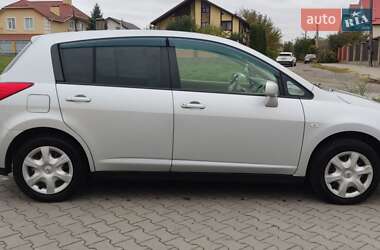Хэтчбек Nissan TIIDA 2012 в 