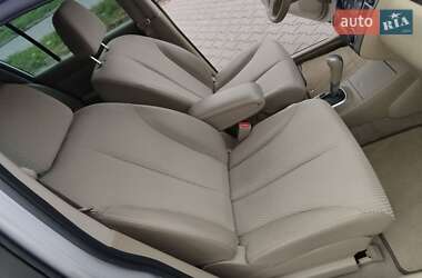 Хэтчбек Nissan TIIDA 2012 в 