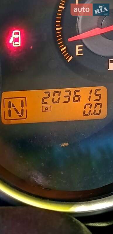 Хэтчбек Nissan TIIDA 2008 в Веселинове фото 7 Хэтчбек Nissan TIIDA 2008 в Веселинове