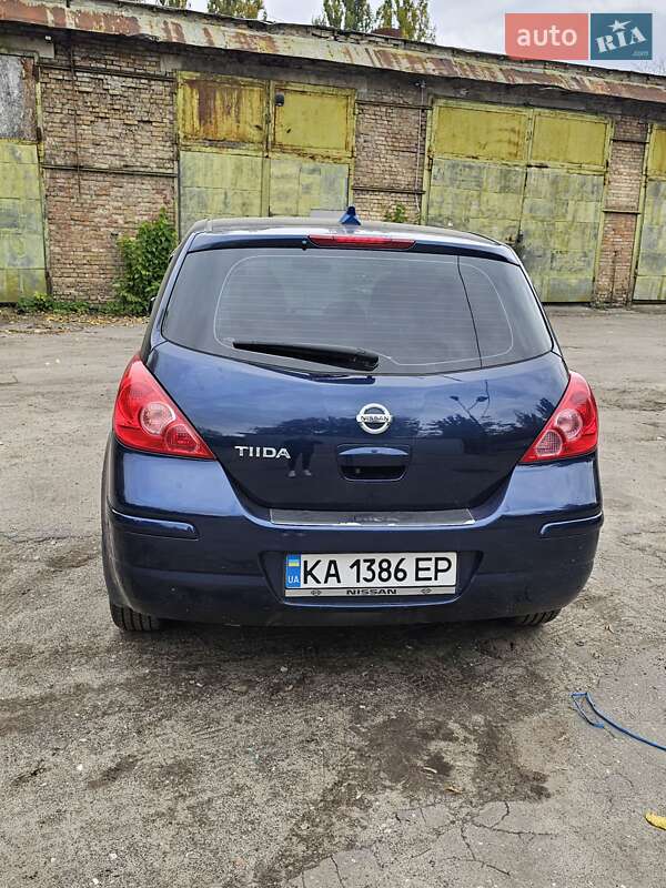 Хетчбек Nissan TIIDA 2007 в Києві фото 6 Хетчбек Nissan TIIDA 2007 в Києві