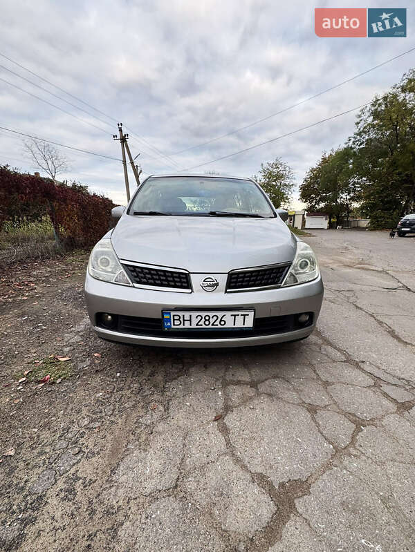Хетчбек Nissan TIIDA 2006 в Одесі фото 2 Хетчбек Nissan TIIDA 2006 в Одесі