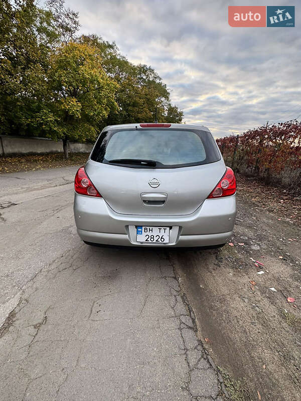 Хетчбек Nissan TIIDA 2006 в Одесі фото 6 Хетчбек Nissan TIIDA 2006 в Одесі