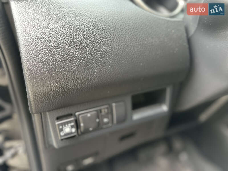 Хэтчбек Nissan TIIDA 2008 в Николаеве фото 6 Хэтчбек Nissan TIIDA 2008 в Николаеве