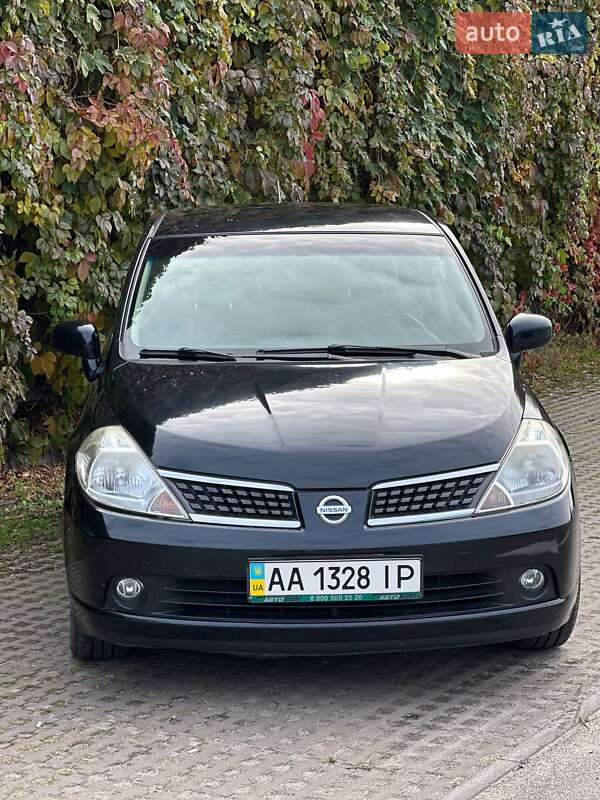 Хетчбек Nissan TIIDA 2008 в Києві