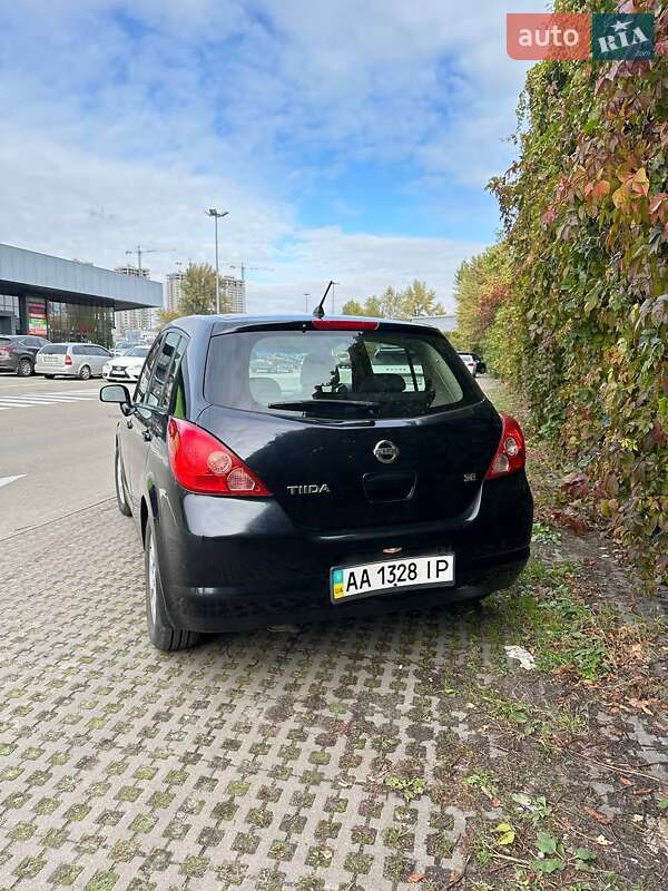 Хетчбек Nissan TIIDA 2008 в Києві