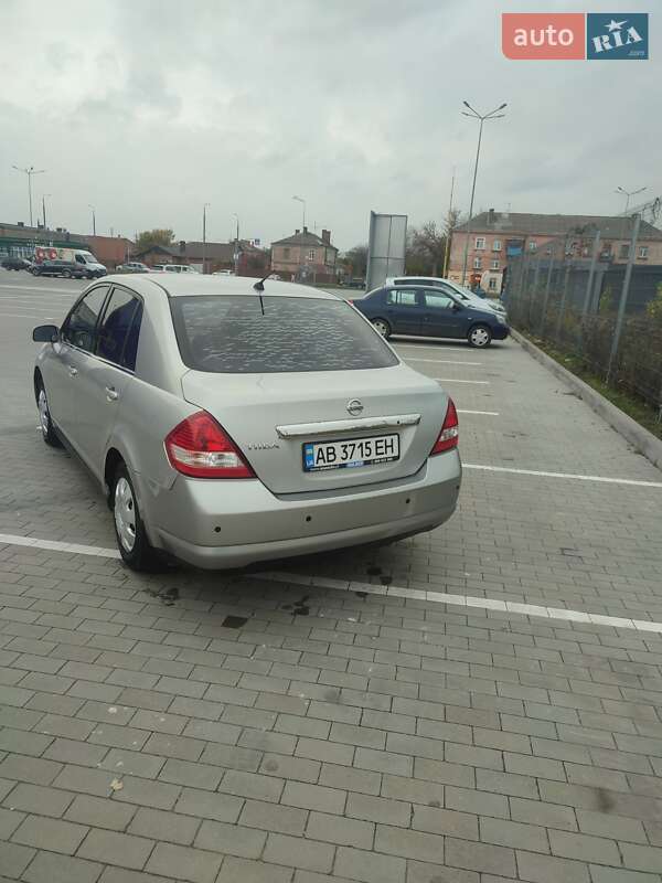 Седан Nissan TIIDA 2007 в Виннице