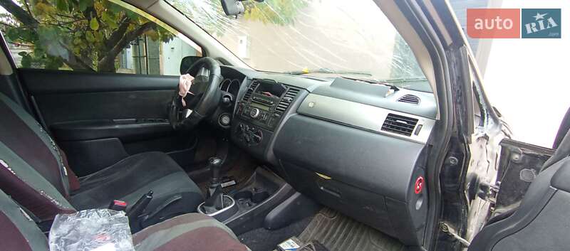 Хэтчбек Nissan TIIDA 2013 в Сумах