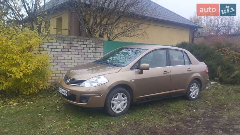 Седан Nissan TIIDA 2008 в Богодухіву