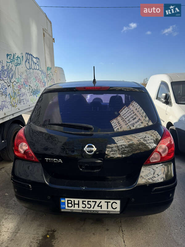 Хэтчбек Nissan TIIDA 2007 в Одессе