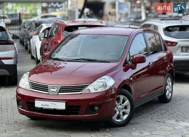 Хэтчбек Nissan TIIDA 2008 в Одессе