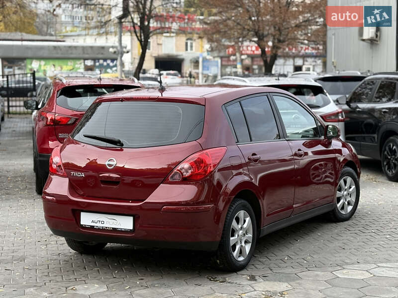 Хэтчбек Nissan TIIDA 2008 в Одессе