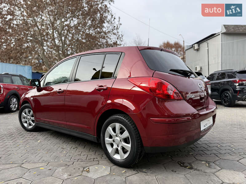 Хэтчбек Nissan TIIDA 2008 в Одессе