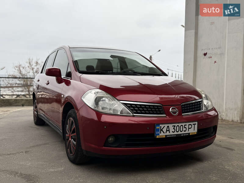 Седан Nissan TIIDA 2008 в Одессе