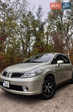 Хэтчбек Nissan TIIDA 2008 в Днепре