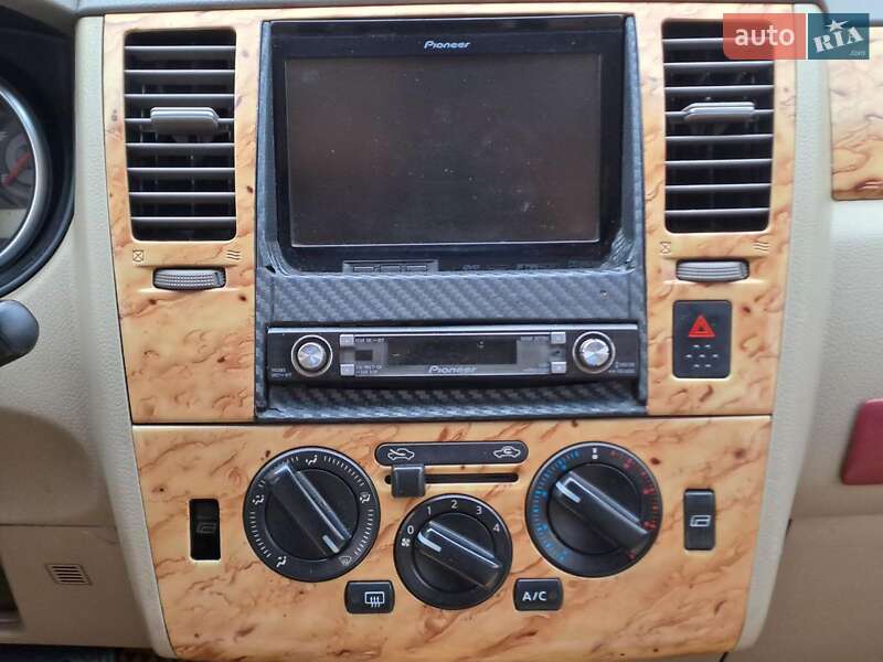 Хэтчбек Nissan TIIDA 2006 в Одессе