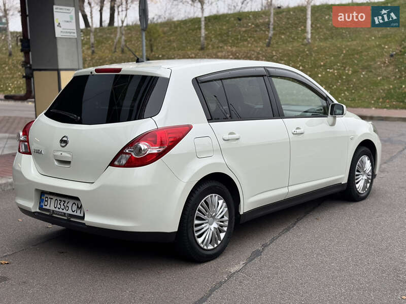 Хэтчбек Nissan TIIDA 2010 в Киеве фото 3 Хэтчбек Nissan TIIDA 2010 в Киеве