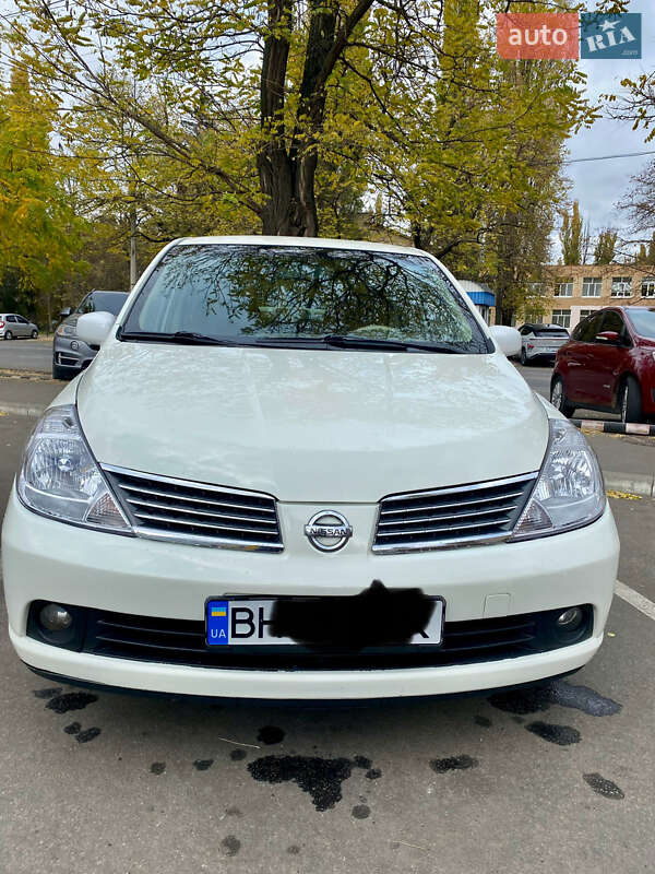 Седан Nissan TIIDA 2006 в Одесі фото Седан Nissan TIIDA 2006 в Одесі