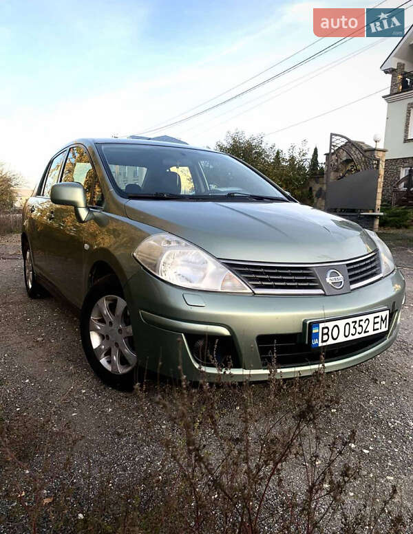 Седан Nissan TIIDA 2008 в Тернополі