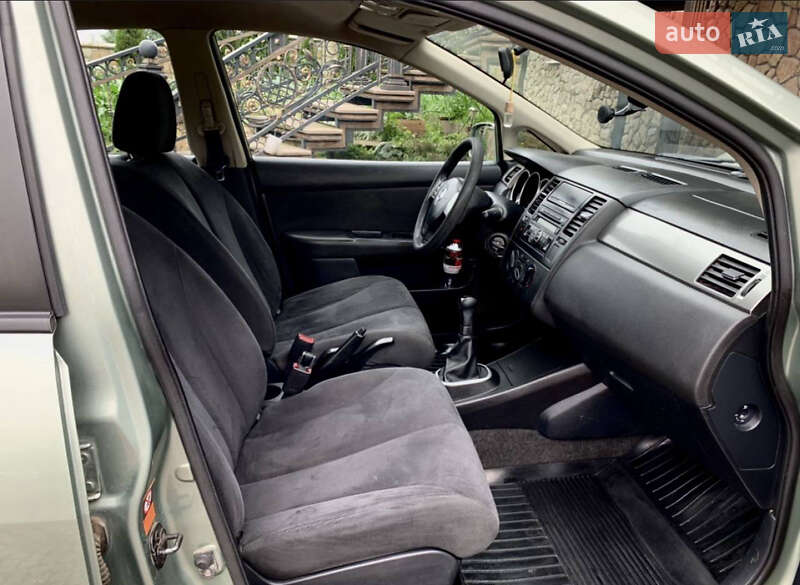 Седан Nissan TIIDA 2008 в Тернополі