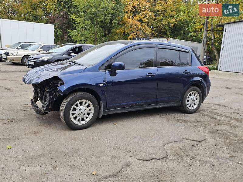 Хетчбек Nissan TIIDA 2007 в Києві