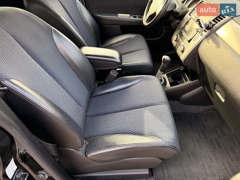 Хэтчбек Nissan TIIDA 2011 в Киеве фото 33 Хэтчбек Nissan TIIDA 2011 в Киеве