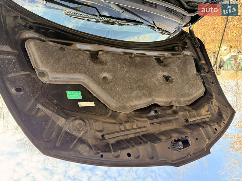 Хэтчбек Nissan TIIDA 2011 в Киеве фото 53 Хэтчбек Nissan TIIDA 2011 в Киеве