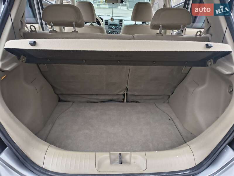 Хэтчбек Nissan TIIDA 2008 в Тернополе