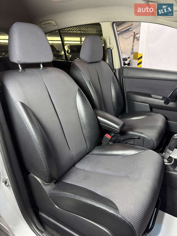 Хэтчбек Nissan TIIDA 2008 в Одессе