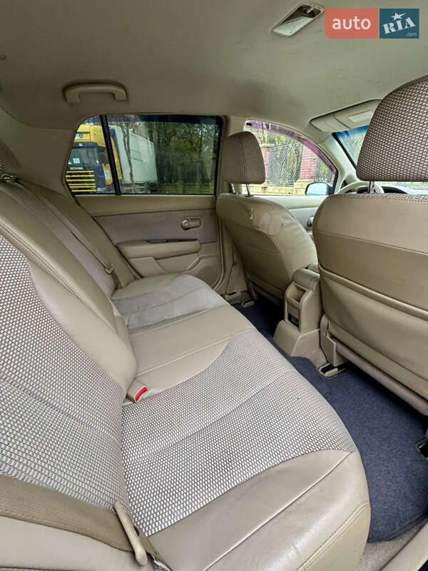 Седан Nissan TIIDA 2007 в Одессе