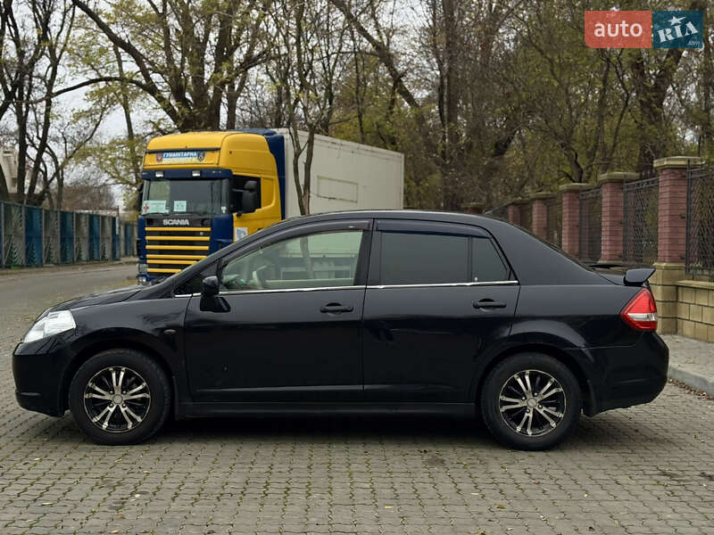 Седан Nissan TIIDA 2007 в Одессе