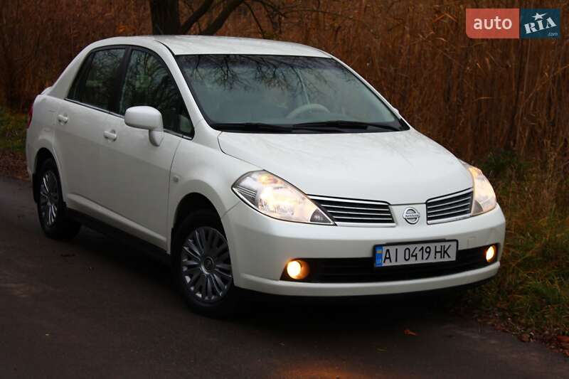 Седан Nissan TIIDA 2007 в Белой Церкви