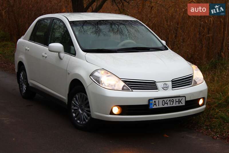 Седан Nissan TIIDA 2007 в Белой Церкви