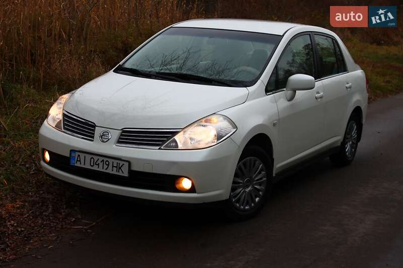 Седан Nissan TIIDA 2007 в Белой Церкви