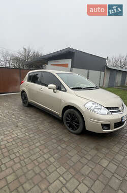 Хетчбек Nissan TIIDA 2012 в Магдалинівці