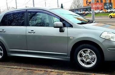 Седан Nissan TIIDA 2010 в Днепре