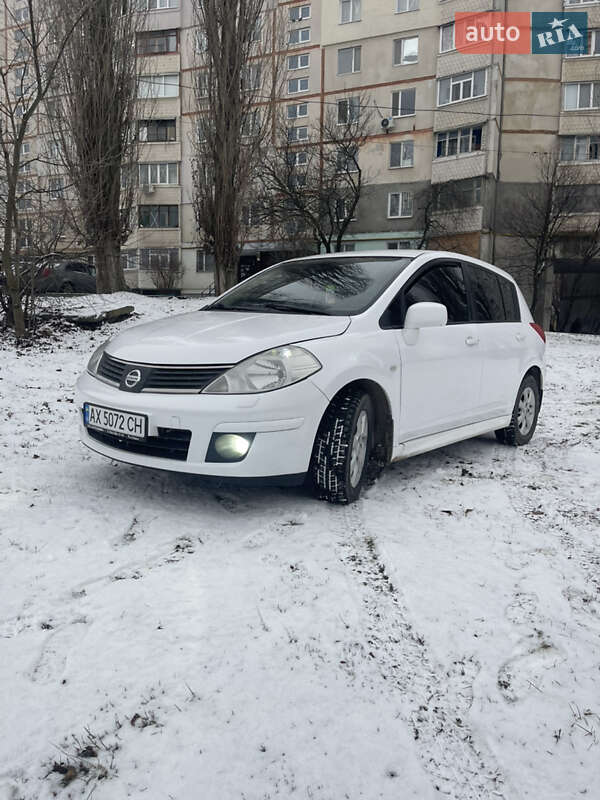 Nissan TIIDA 2010 Nissan TIIDA 2010