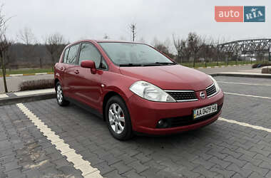 Хэтчбек Nissan TIIDA 2008 в Ирпене