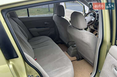 Хэтчбек Nissan TIIDA 2008 в Хмельницком