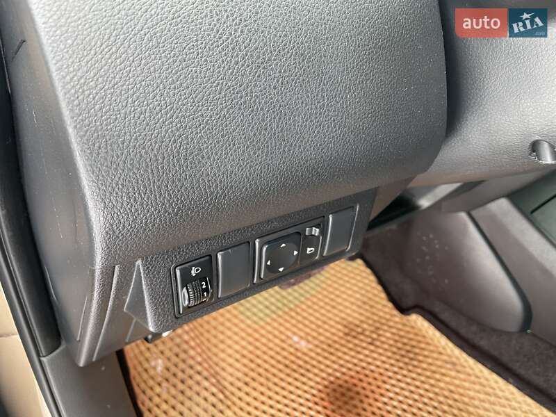 Хетчбек Nissan TIIDA 2008 в Києві