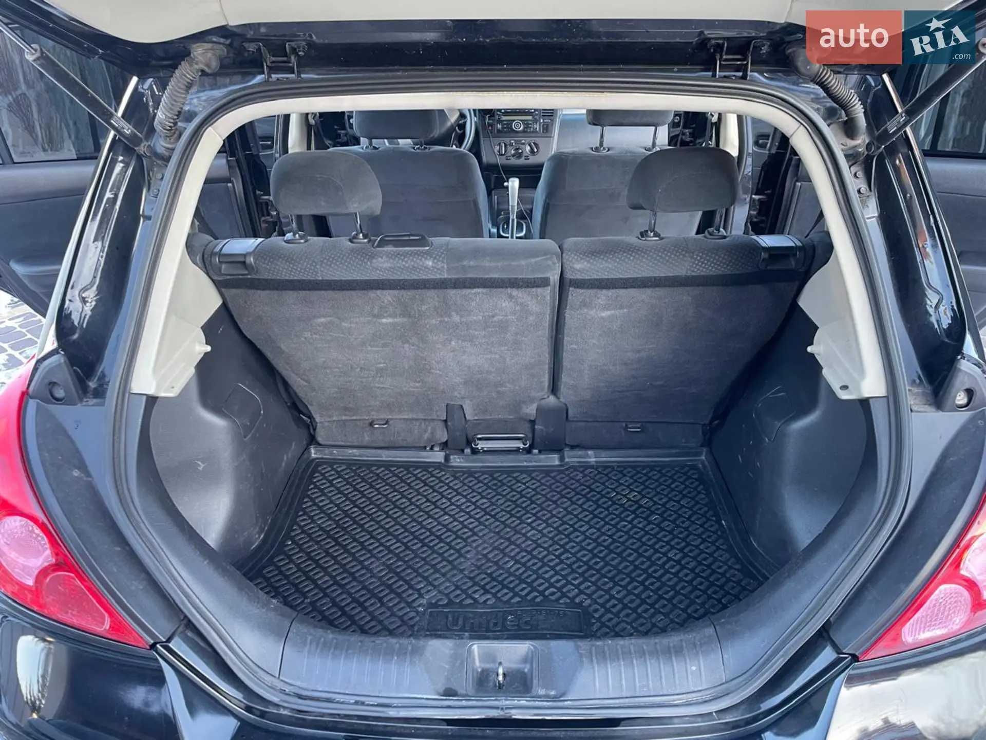 2011 Nissan Tiida - мініатюра 18