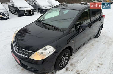 Седан Nissan TIIDA 2012 в Киеве