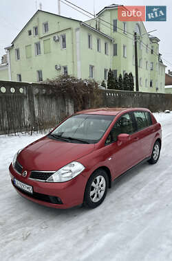 Хэтчбек Nissan TIIDA 2007 в Киеве