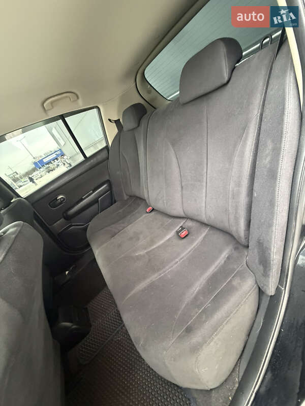 Хэтчбек Nissan TIIDA 2008 в Киеве фото 30 Хэтчбек Nissan TIIDA 2008 в Киеве