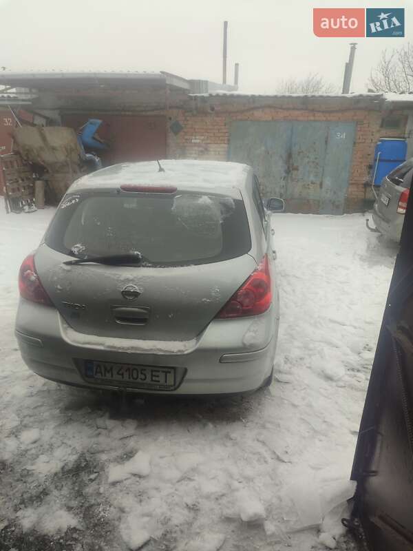 Хэтчбек Nissan TIIDA 2008 в Кропивницком