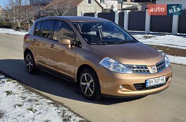 Хэтчбек Nissan TIIDA 2008 в Одессе