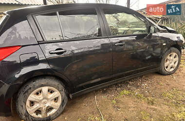 Хэтчбек Nissan TIIDA 2010 в Одессе