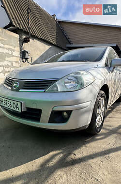 Хетчбек Nissan TIIDA 2008 в Ізмаїлі